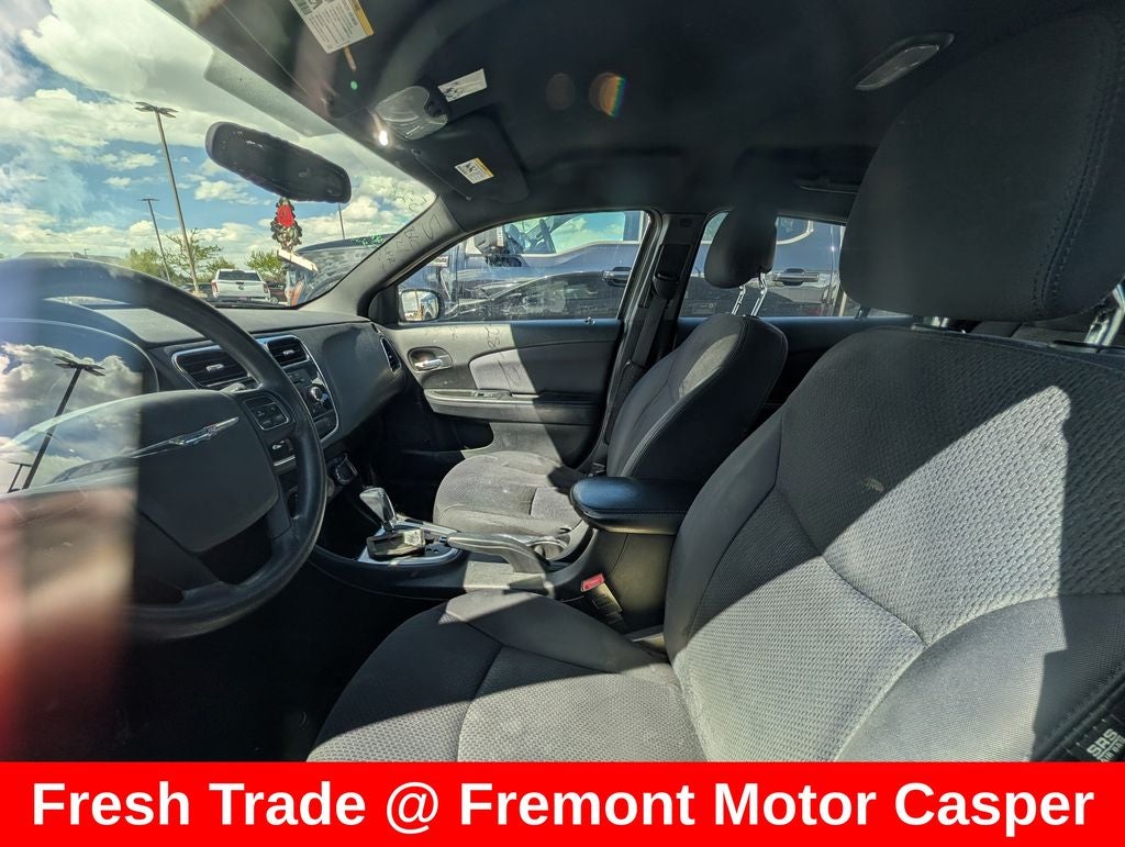 2012 Chrysler 200 LX