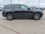 2027 Jeep Grand Cherokee LAREDO X 4X4