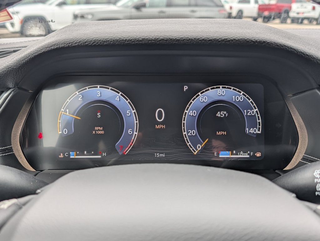 2027 Jeep Grand Cherokee LAREDO X 4X4