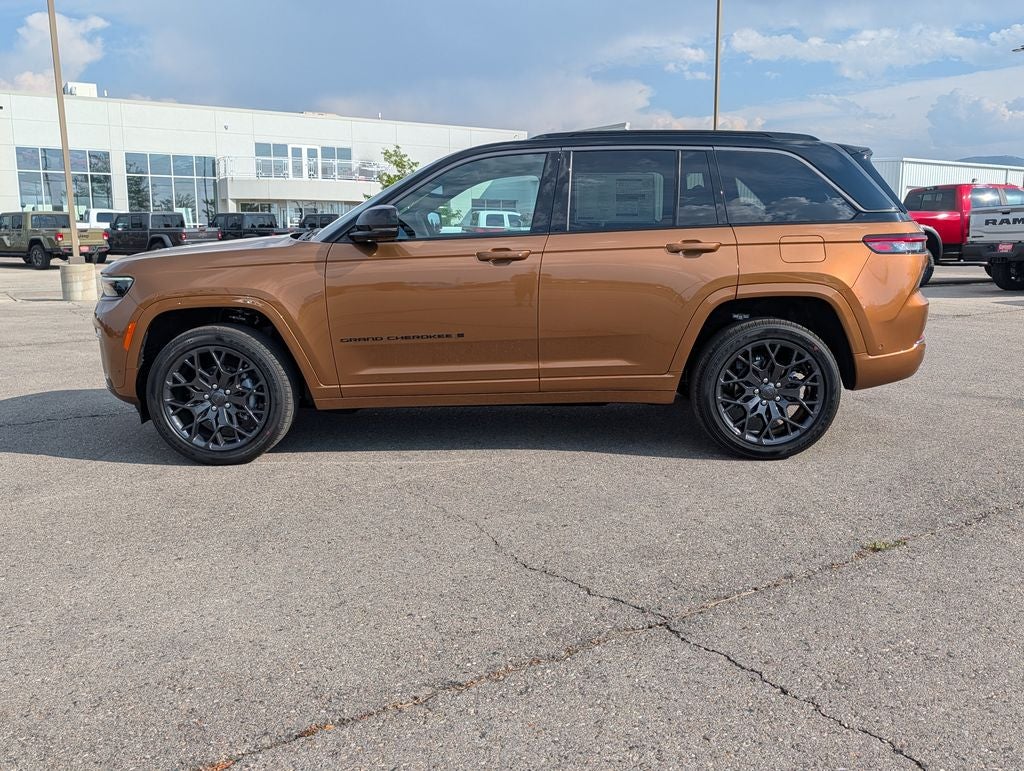 2026 Jeep Grand Cherokee Summit