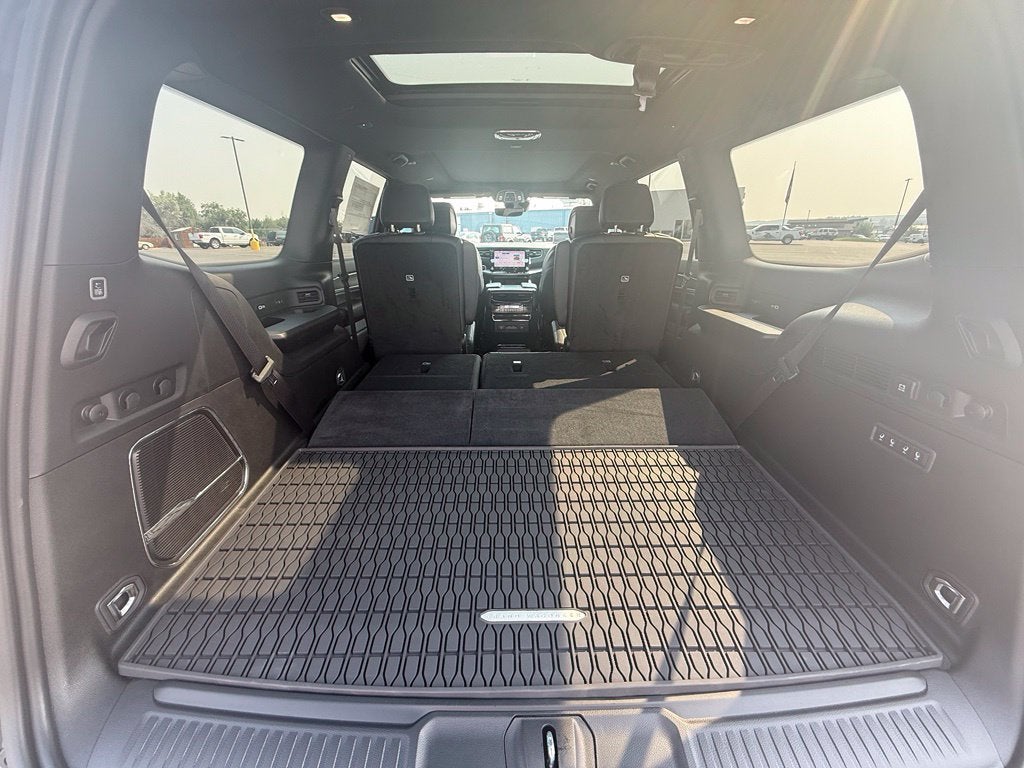 2026 Jeep Grand Wagoneer Upland