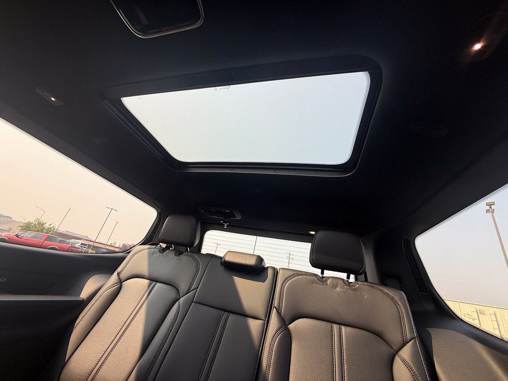 2026 Jeep Grand Wagoneer Upland