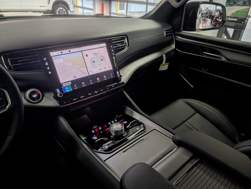 2026 Jeep Grand Wagoneer GRAND WAGONEER UPLAND 4X4