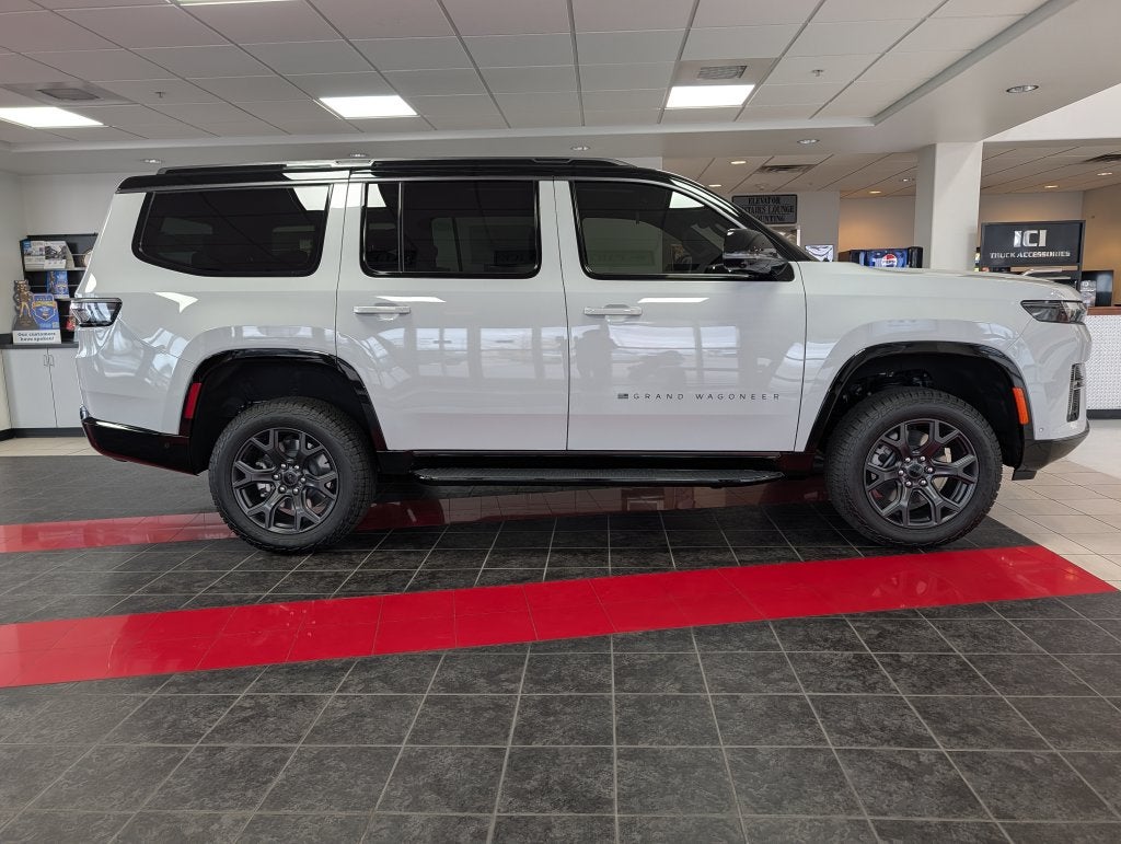 2026 Jeep Grand Wagoneer GRAND WAGONEER UPLAND 4X4