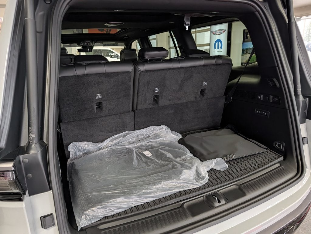 2026 Jeep Grand Wagoneer GRAND WAGONEER UPLAND 4X4