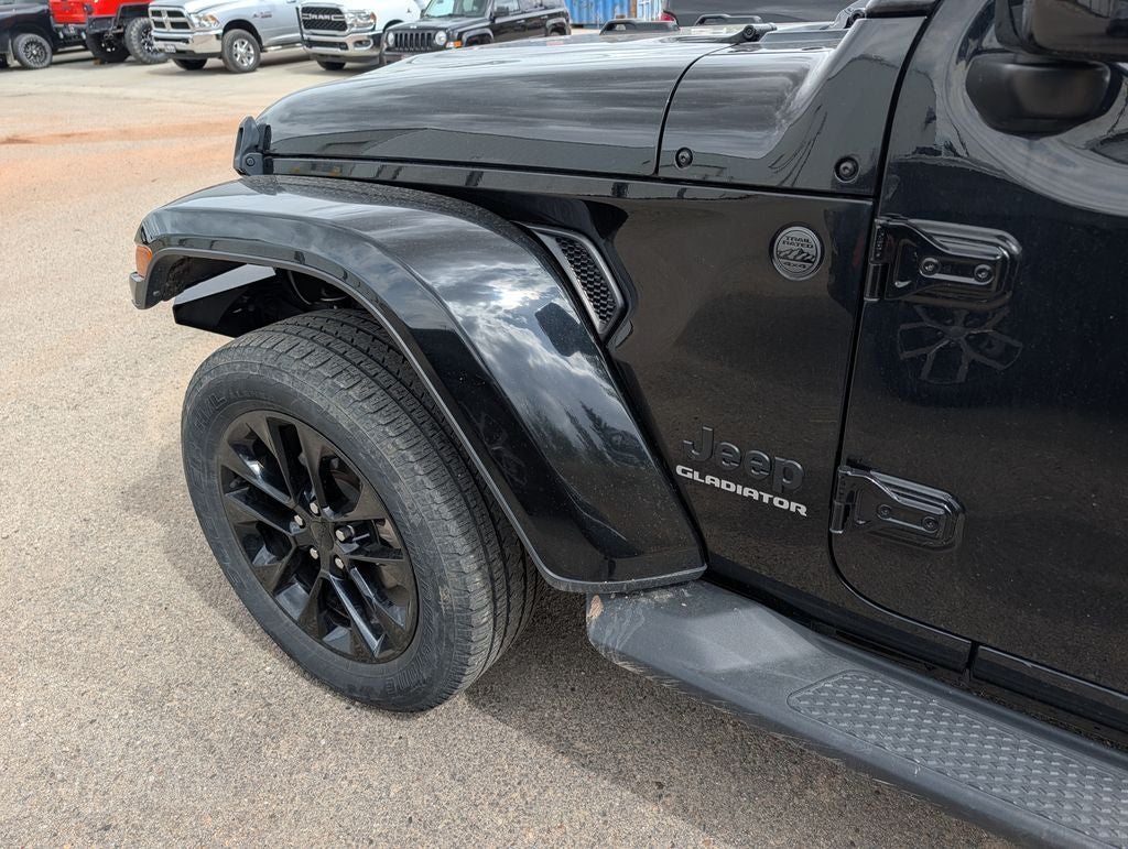 2022 Jeep Gladiator Overland