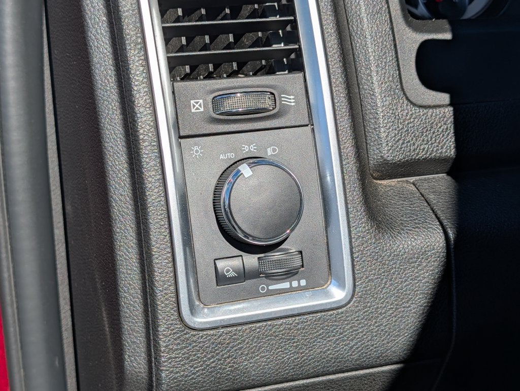 2023 RAM 1500 SLT