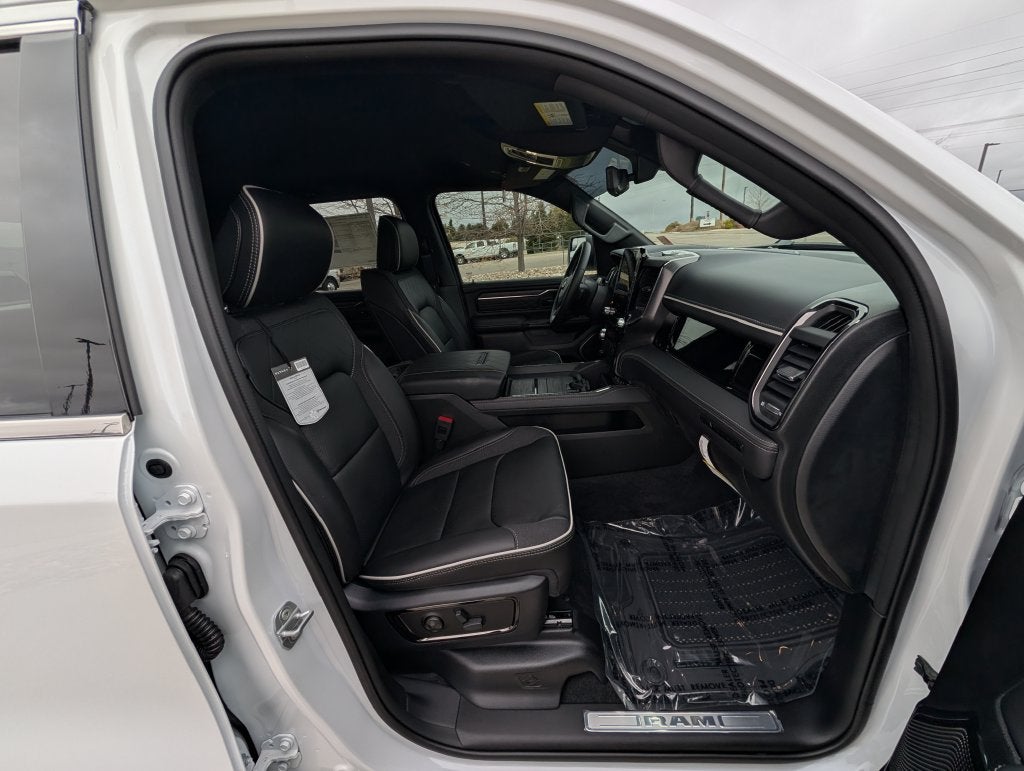 2027 RAM 1500 1500 LIMITED CREW CAB 4X4 5'7' BOX
