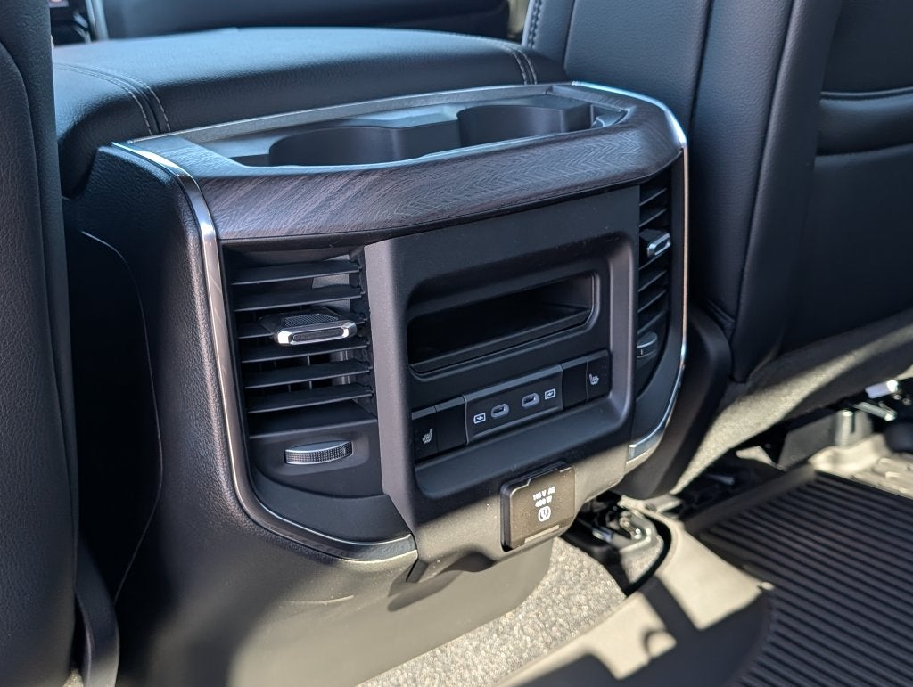 2027 RAM 1500 1500 LAIE CREW CAB 4X4 5'7' BOX