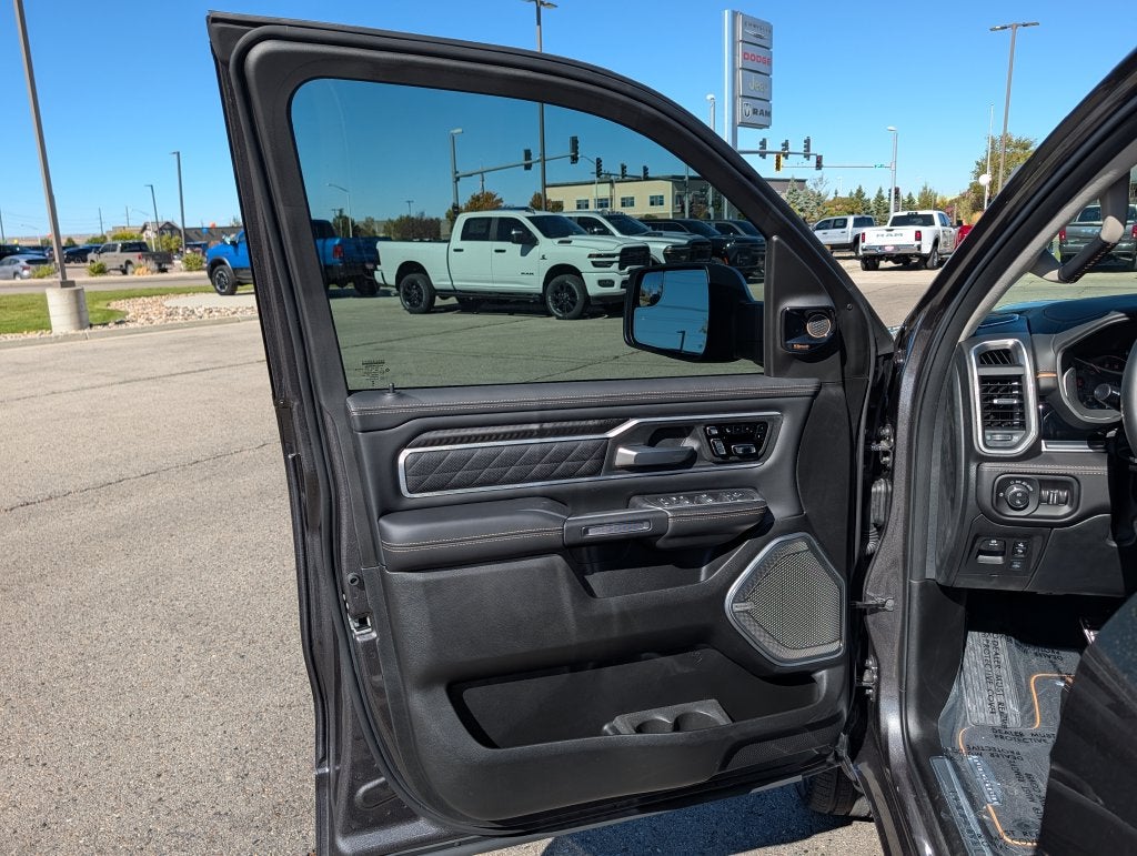 2027 RAM 1500 1500 TUNGSTEN CREW CAB 4X4 5'7' BOX