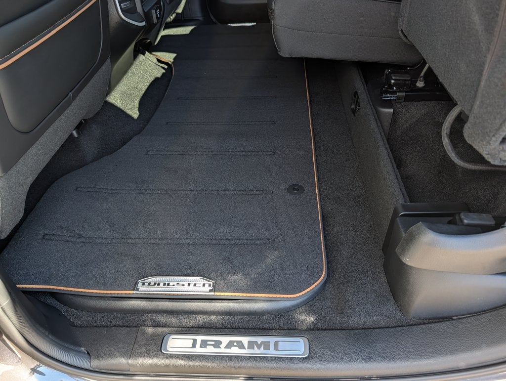 2027 RAM 1500 1500 TUNGSTEN CREW CAB 4X4 5'7' BOX