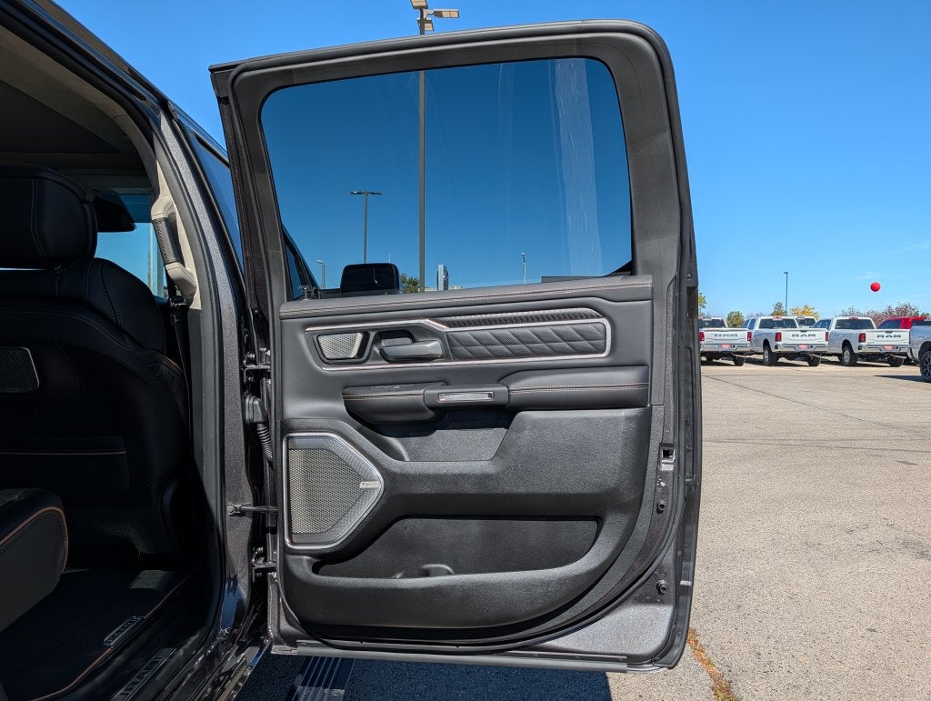 2027 RAM 1500 1500 TUNGSTEN CREW CAB 4X4 5'7' BOX