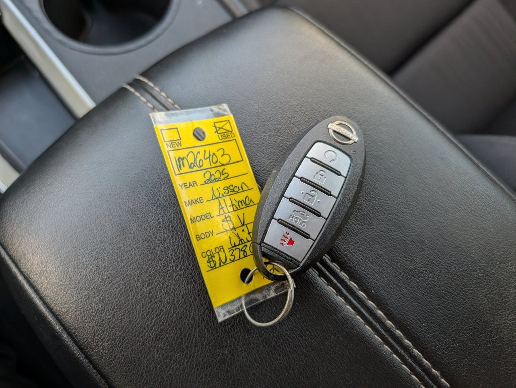 2025 Nissan Altima SV FWD