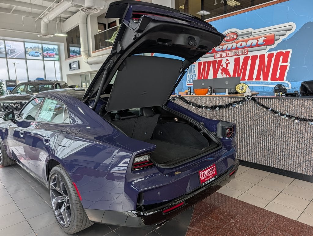 2027 Dodge Charger CHARGER SCAT PACK PLUS 4-DOOR AWD
