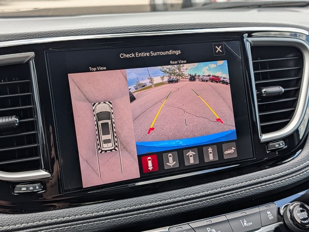 2027 Chrysler Pacifica Select
