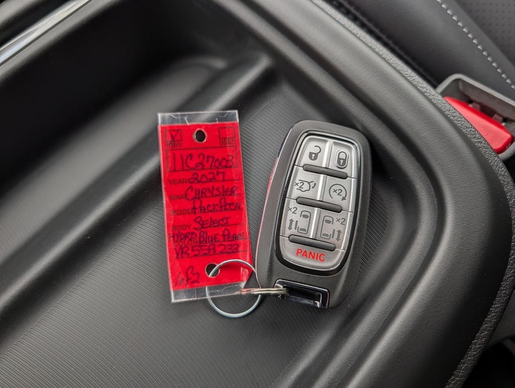 2027 Chrysler Pacifica Select