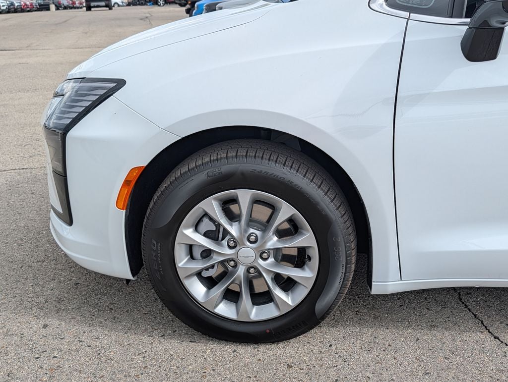 2027 Chrysler Pacifica Select AWD