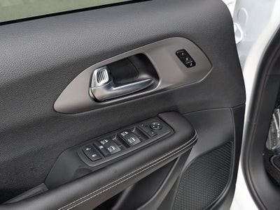 2027 Chrysler Pacifica Select AWD