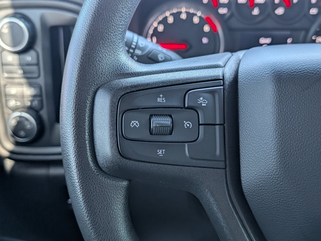 2025 Chevrolet Silverado 2500HD 4WD Crew Cab Standard Bed Custom
