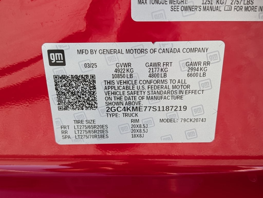 2025 Chevrolet Silverado 2500HD 4WD Crew Cab Standard Bed Custom