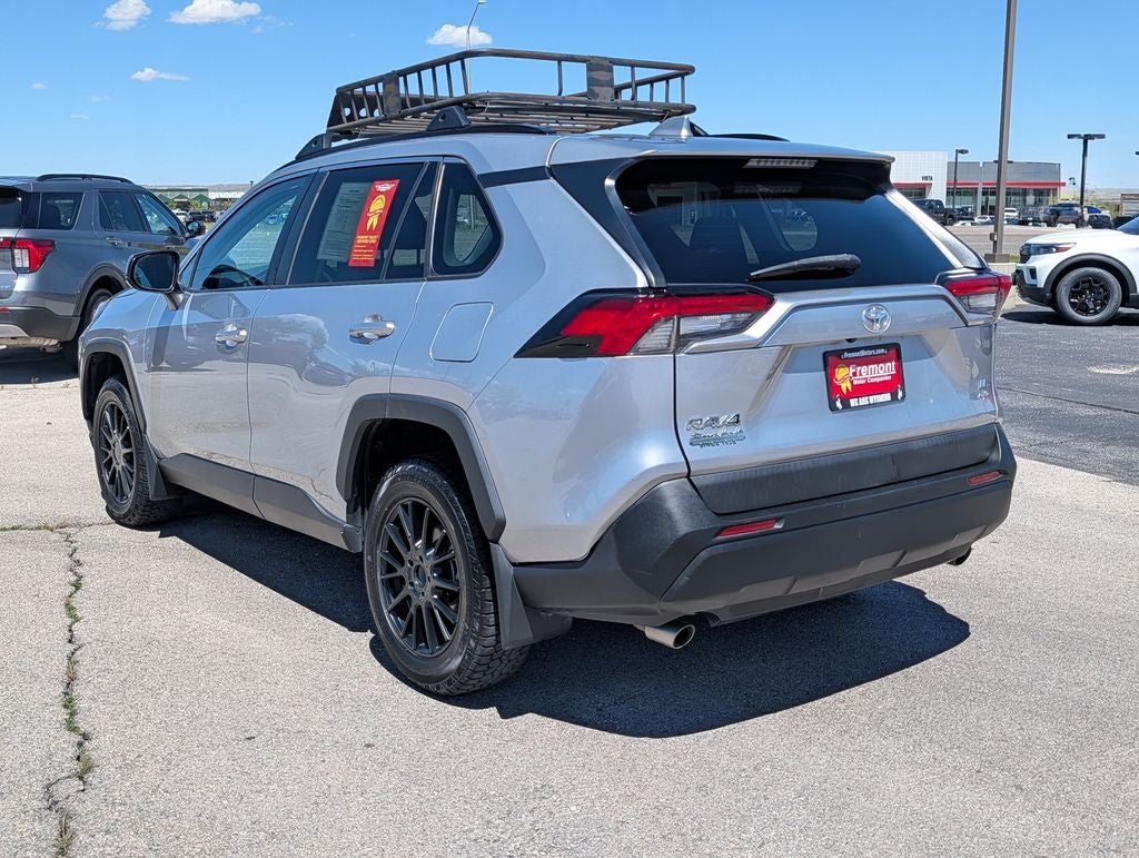 2020 Toyota RAV4 LE