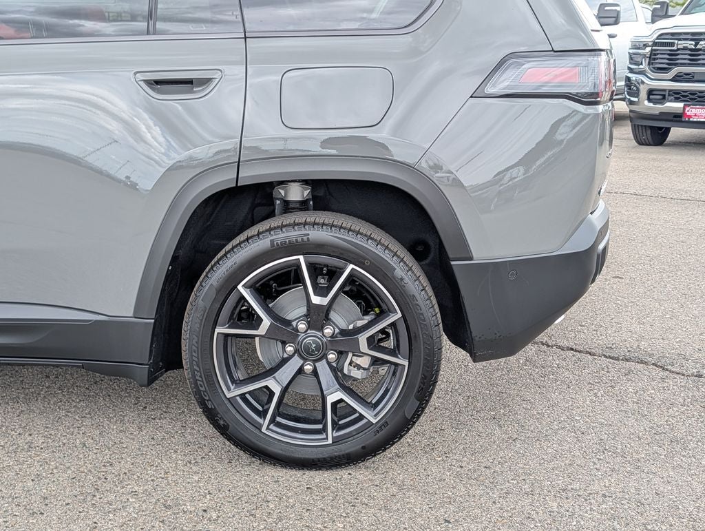 2026 Jeep Cherokee Overland Hybrid