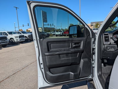 2027 RAM 3500 3500 TRADESMAN CREW CAB 4X4 8' BOX