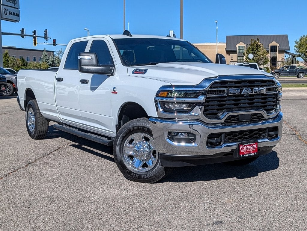 2027 RAM 3500 3500 TRADESMAN CREW CAB 4X4 8' BOX