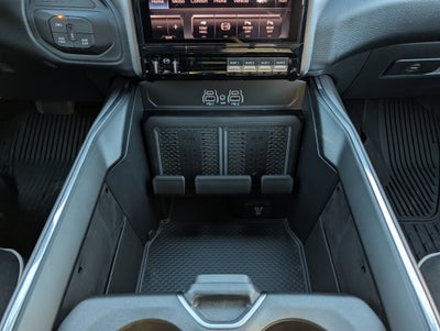 2027 RAM 3500 RAM 3500 LARAMIE CREW CAB 4X4 8' BOX