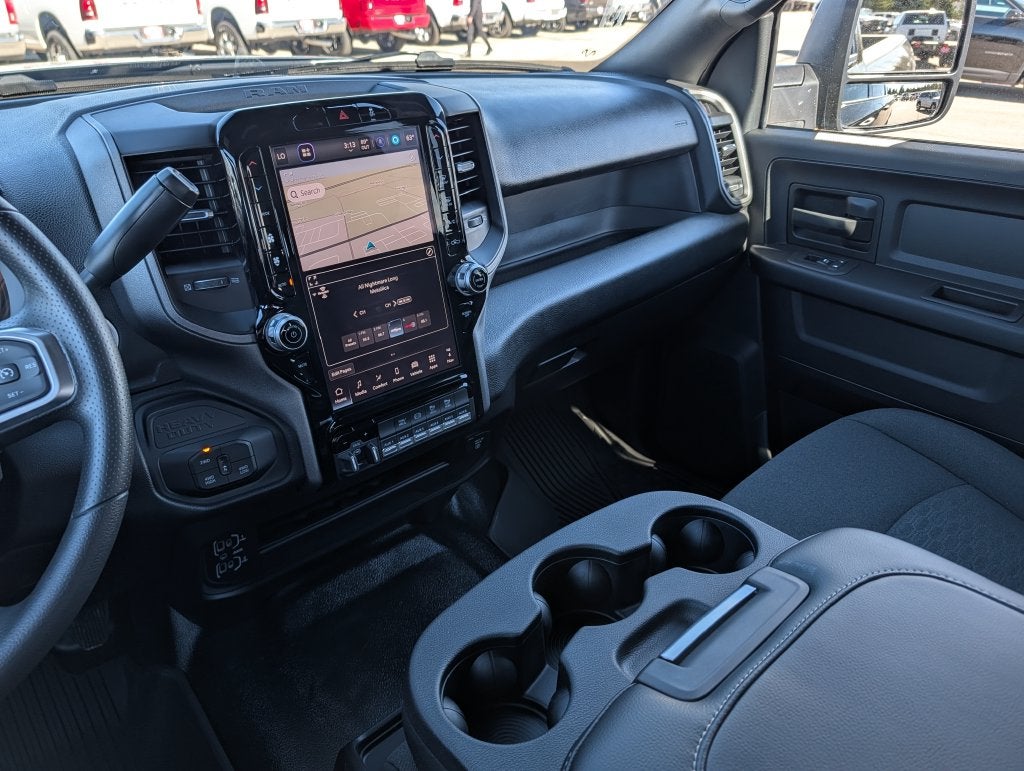 2027 RAM 2500 2500 TRADESMAN CREW CAB 4X4 8' BOX