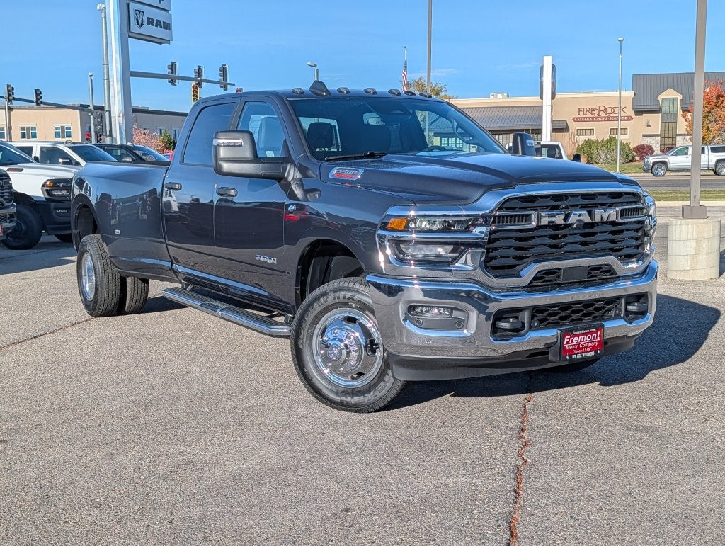 2027 RAM 3500 RAM 3500 BIG HORN CREW CAB 4X4 8' BOX