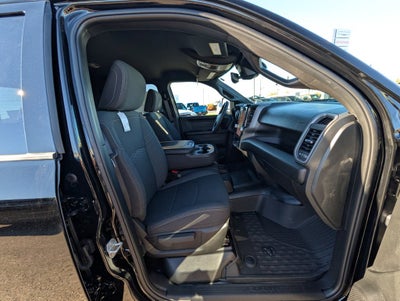 2027 RAM 2500 2500 TRADESMAN CREW CAB 4X4 6'4' BOX