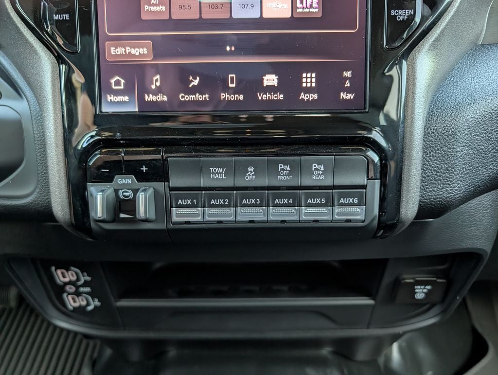 2026 RAM 2500 2500 TRADESMAN CREW CAB 4X4 6'4' BOX