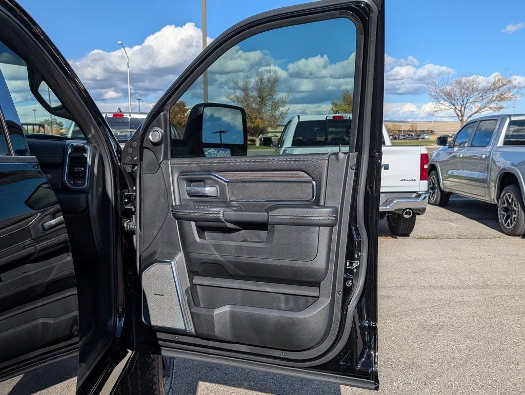 2026 RAM 2500 Laramie Night Edition