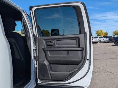 2027 RAM 5500 5500 TRADESMAN CHASSIS CREW CAB 4X4 84' CA