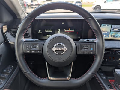 2025 Nissan Kicks SR