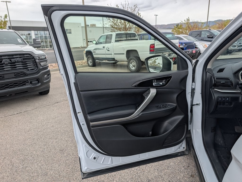 2025 Mitsubishi Eclipse Cross Base