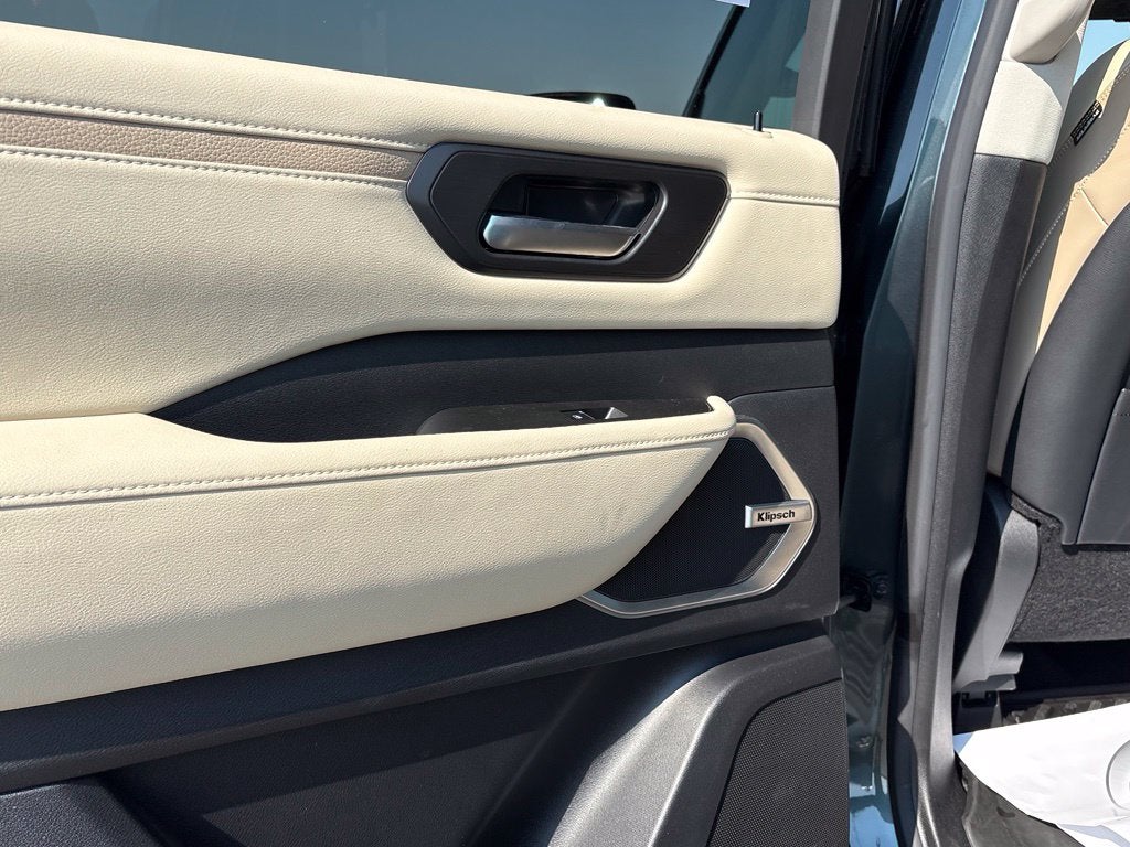 2026 Nissan Armada Platinum 4WD
