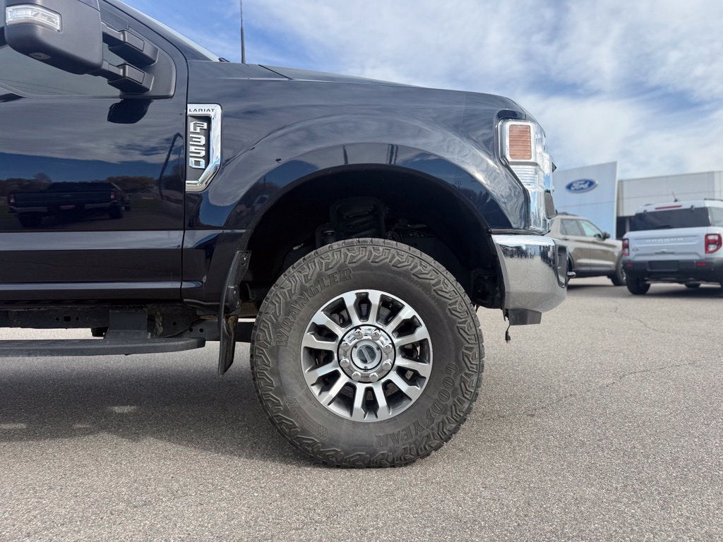 2022 Ford F-350SD Lariat