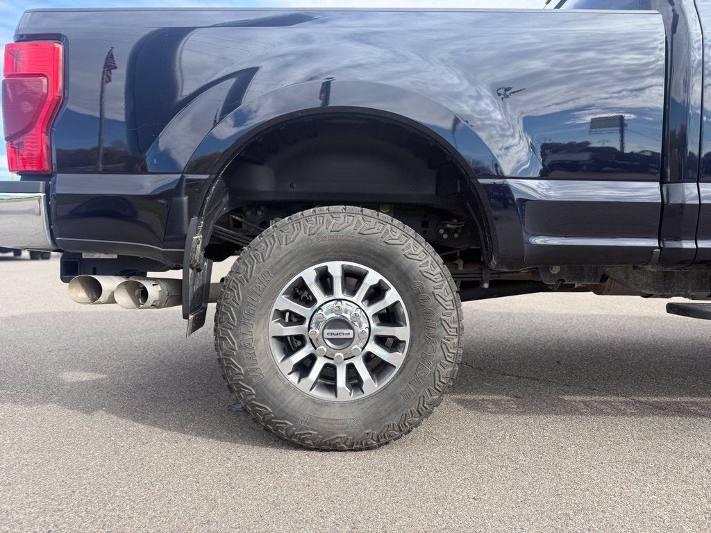 2022 Ford F-350SD Lariat