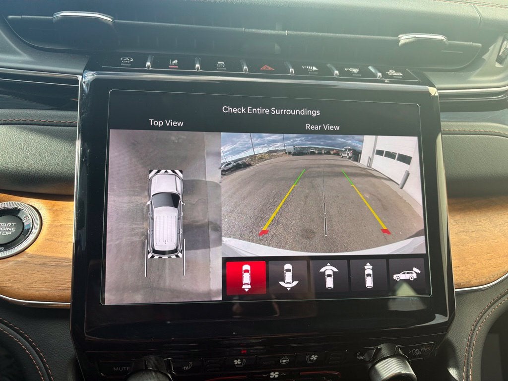 2023 Jeep Grand Cherokee Summit Reserve