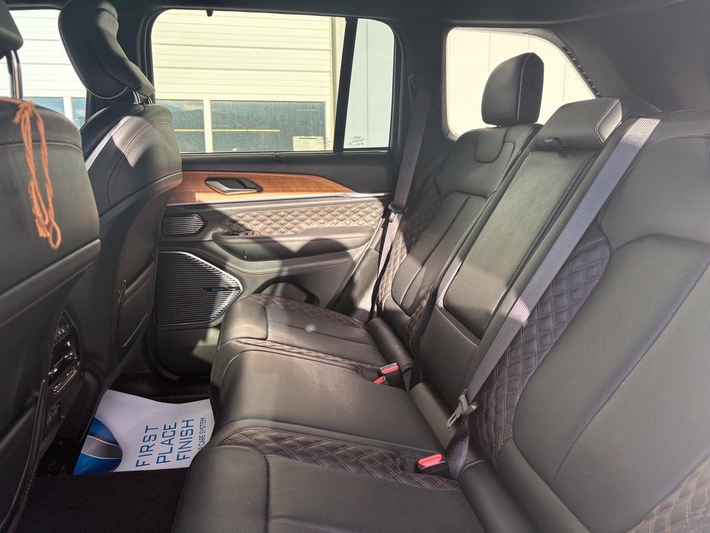 2023 Jeep Grand Cherokee Summit Reserve