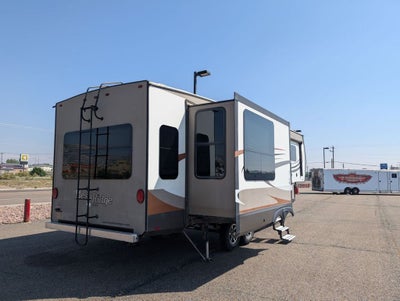 2018 Highland Ridge Mesa Ridge 5th Wheel M-337RLS