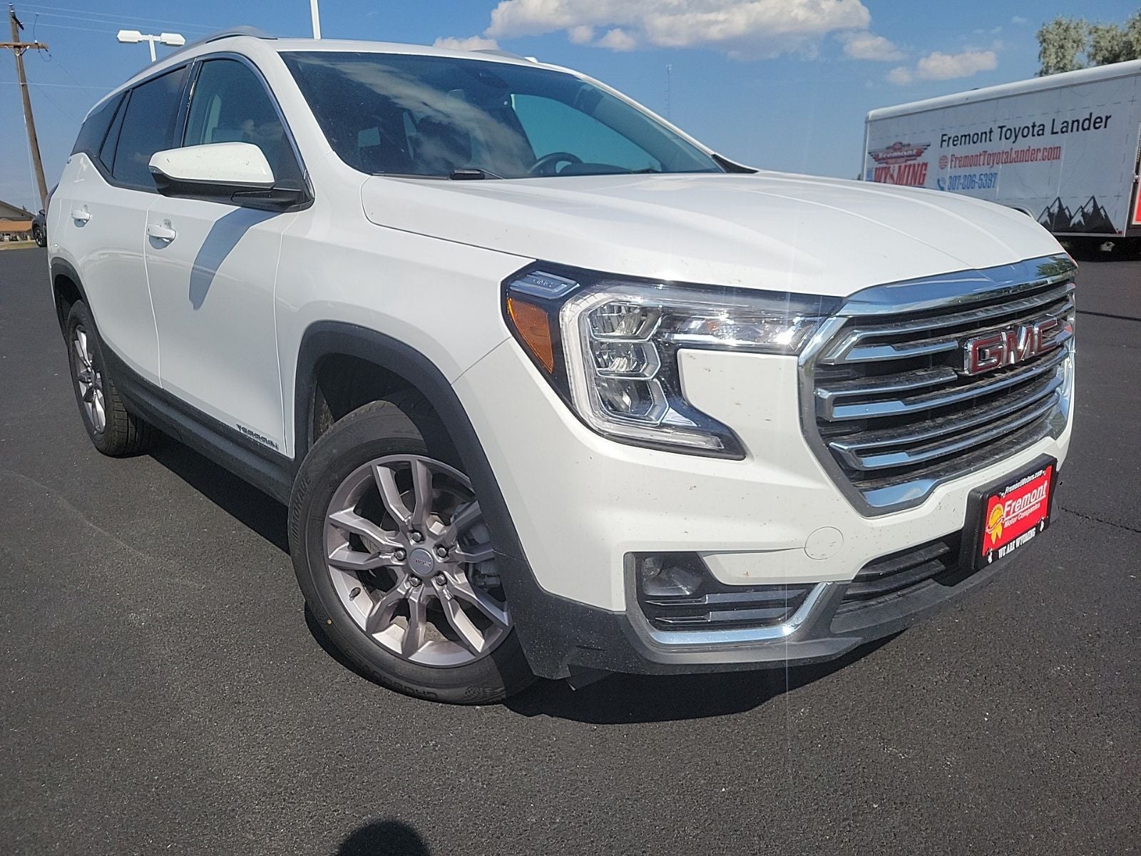 2024 GMC Terrain SLT