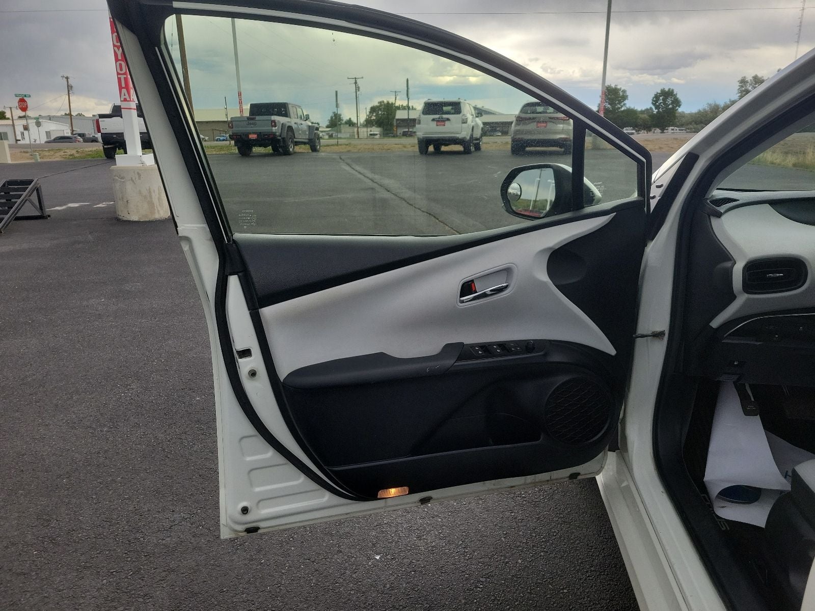 2017 Toyota Prius Two