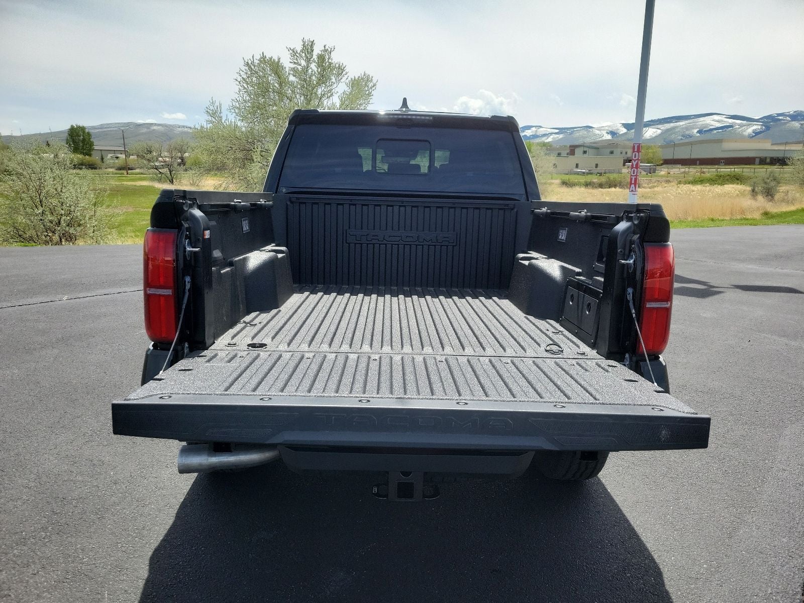 2026 Toyota Tacoma Hybrid TRD Off Road