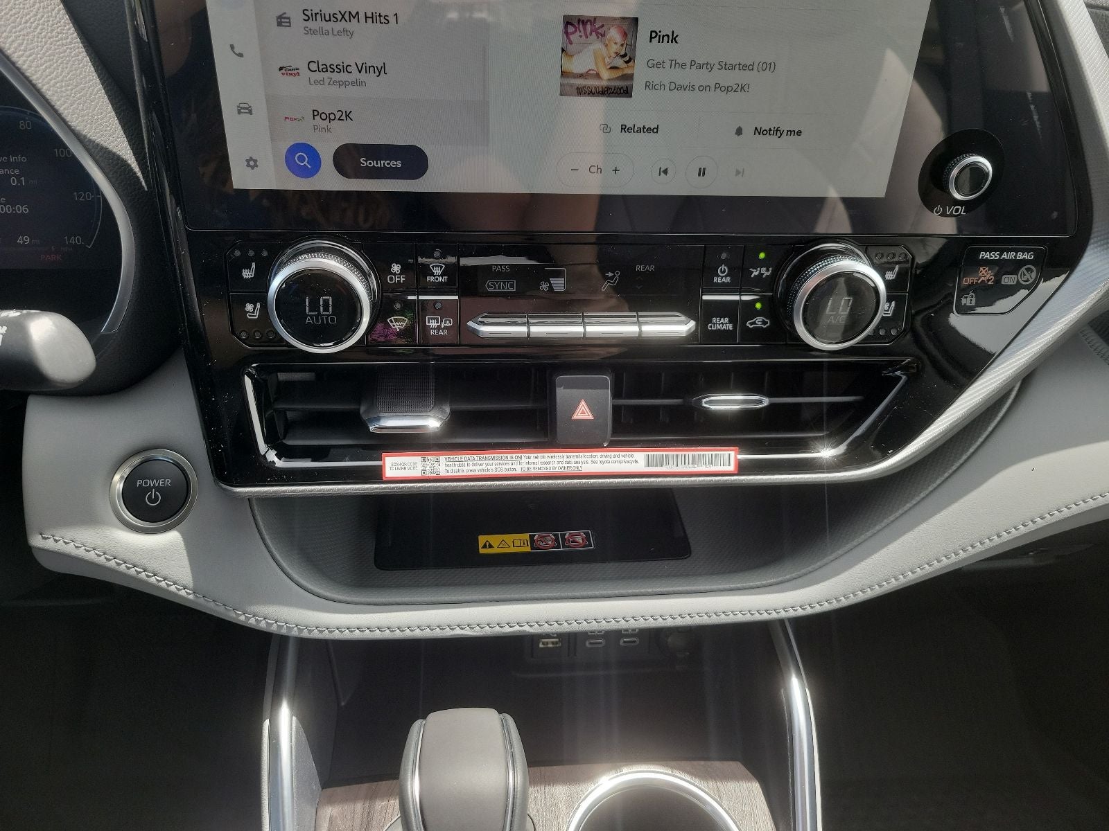 2026 Toyota Highlander Hybrid Platinum