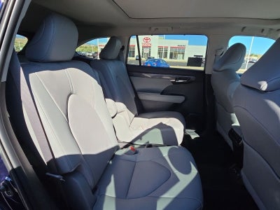 2026 Toyota Highlander Hybrid Platinum