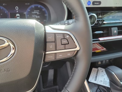 2026 Toyota Highlander Base