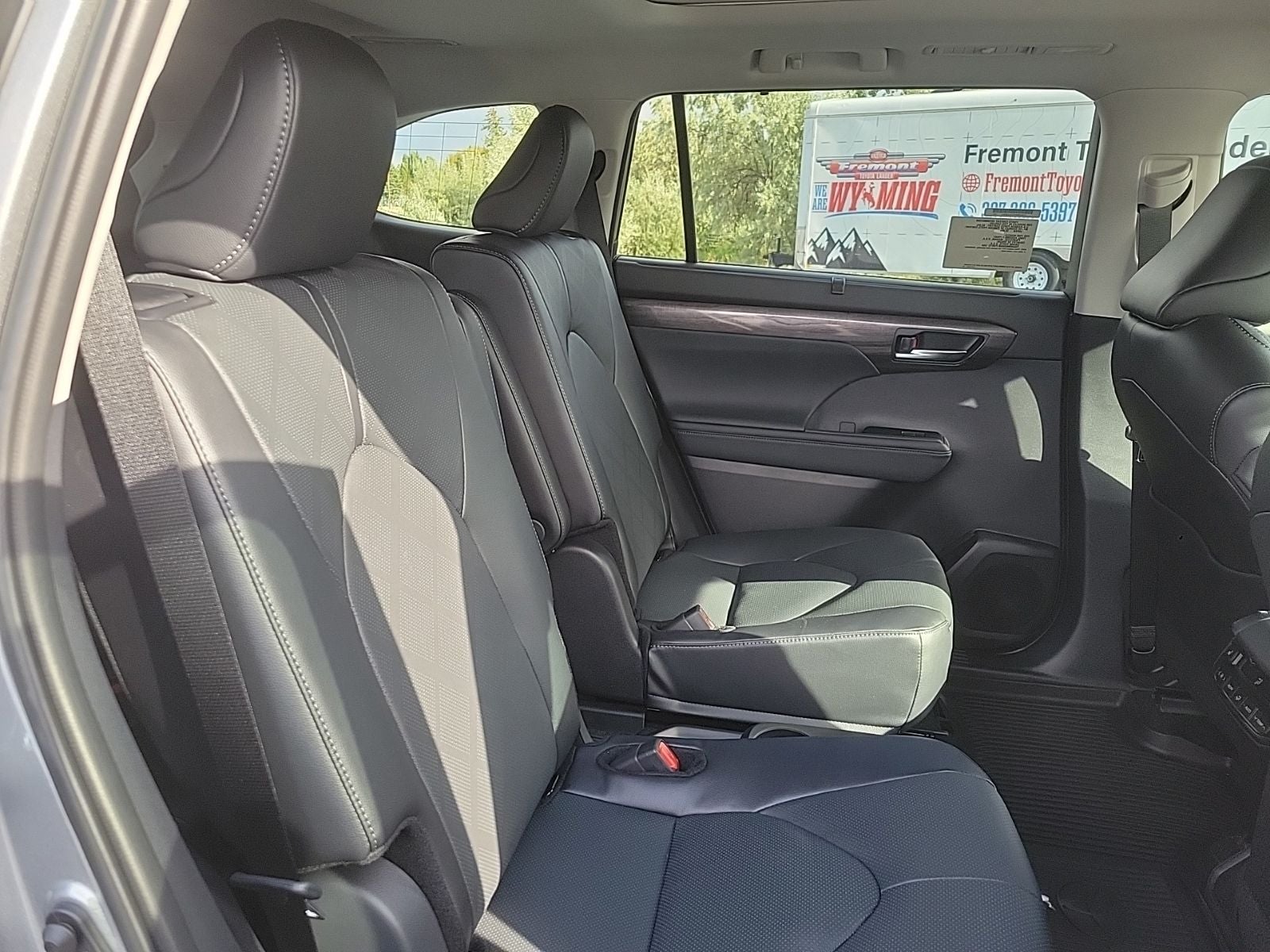 2026 Toyota Highlander Base